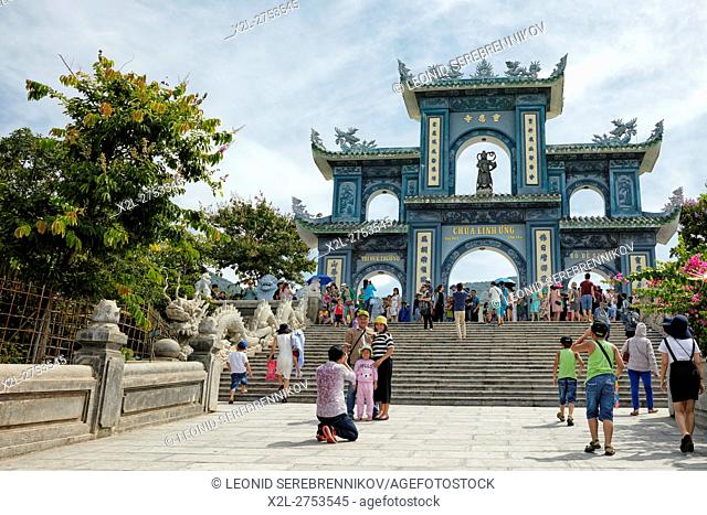 Entrance gate of the Linh Ung Pagoda, Da Nang, Vietnam
