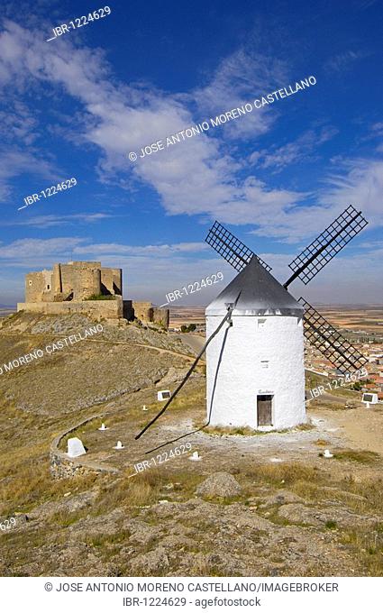Windmill and Caballeros de San Juan de Jerusalén Castle, 12th century, Consuegra, province of Toledo, Route of Don Quixote, Castilla-La Mancha, Spain, Europe
