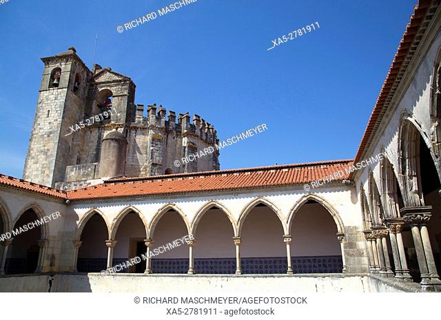 Laundry Cloister (Washing Cloister, foreground), Convent of Christ, UNESCO World Heritage Site, Tomar, Portugal