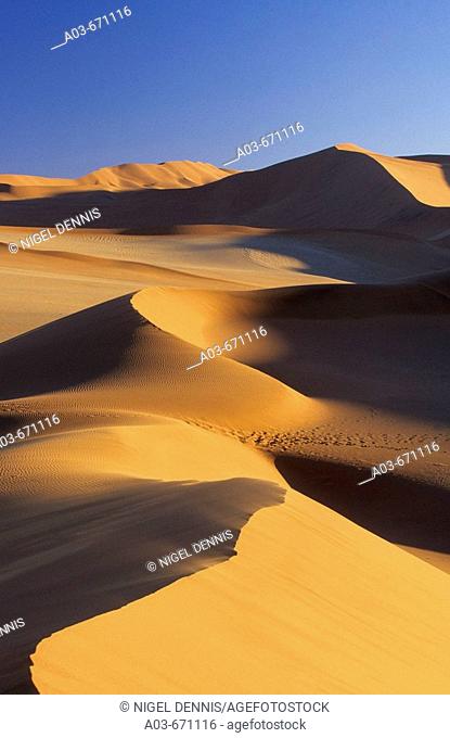 Desert dunes, Sossusvlei, Namib-Naukluft Park, Namibia