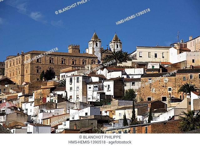 Spain, Extremadura, Caceres, old town listed as World Heritage by UNESCO, city surrounded by ramparts of Arab origin forming a series of medieval fortified...