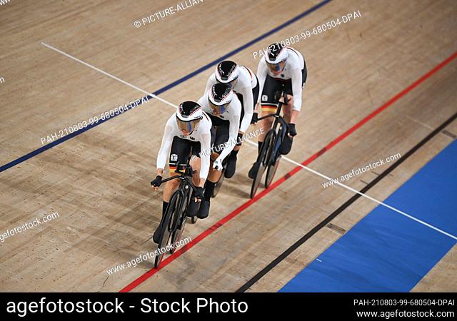 03 August 2021, Japan, Izu: Cycling/Track: Olympia, preliminaries 4000m team pursuit, women, 1st round at Izu Velodrome. Germany's Franziska Brauße