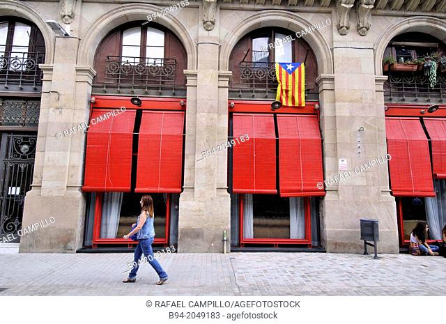 Red blinds, El Born area, Barcelona, Catalonia, Spain