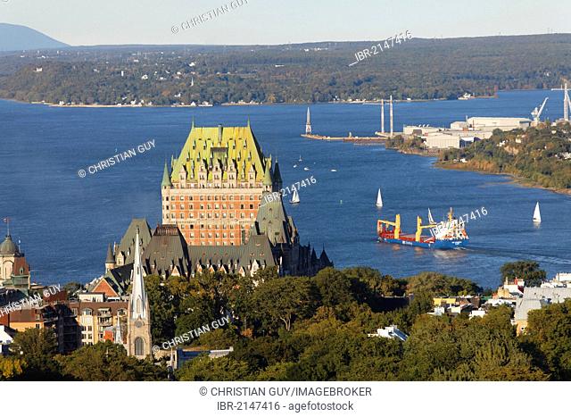 Chateau Frontenac and St Lawrence river, Quebec City, UNESCO World Heritage Site, Quebec, Canada