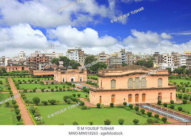 The Lalbagh Fort or Fort Aurangabad, an incomplete Mughal palace fortress in Old Dhaka The construction of the fort was commenced in 1678 AD by Prince Muhammad...
