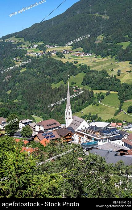 Wenns in Pitztal, parish church of St. John the Evangelist, Ötztal Alps, Wenns, Tyrol, Austria