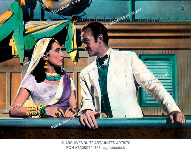 Around the World in 80 Days Year: 1956 USA Director: Michael Anderson David Niven, Shirley MacLaine . It is forbidden to reproduce the photograph out of context...