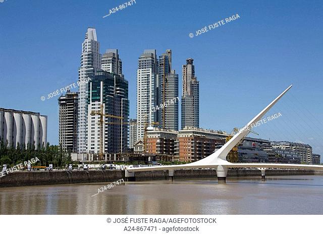 Puente de la Mujer footbridge by architect Santiago Calatrava, Puerto Madero district, Buenos Aires, Argentina (March 2008)