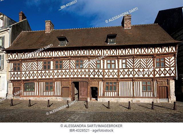 Tudor style house Maison Henri IV in Saint-Valery-en-Caux, Département Seine-Maritime, Normandy, France