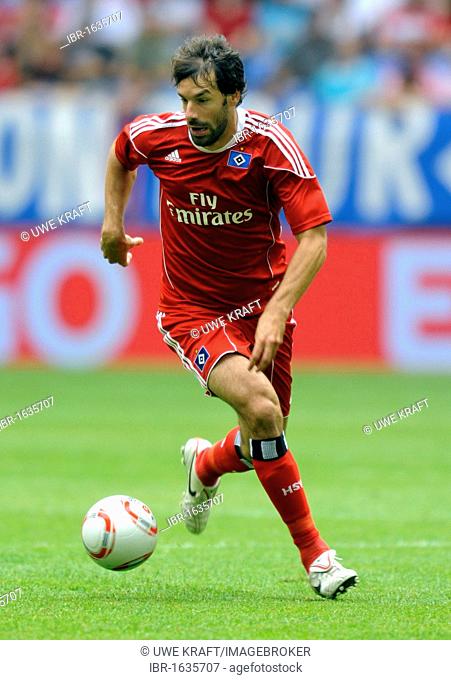 Football player Ruud van Nistelrooy, Liga total Cup 2010, League total Cup, match for third place between Hamburger SV and FC Koeln, end result Hamburg 3