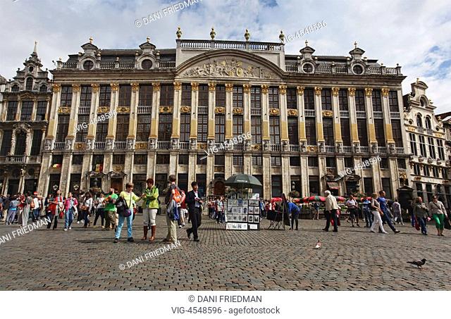 BELGIUM, BRUSSELS, 13.07.2014, Tourists in front of the House of the Dukes of Brabant at the Grand Place located in the Grote Markt in Brussels, Bruxelles