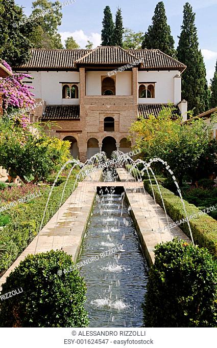Alhambra - Patio de la Acequia inside the Generalife gardens