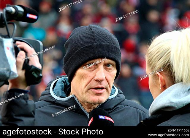 Trainer Christian Streich (Freiburg) im SKY Interview vor dem Spiel   1. BL: 17-18 - 21. Spieltag - SC Freiburg vs. Bayer 04 Leverkusen