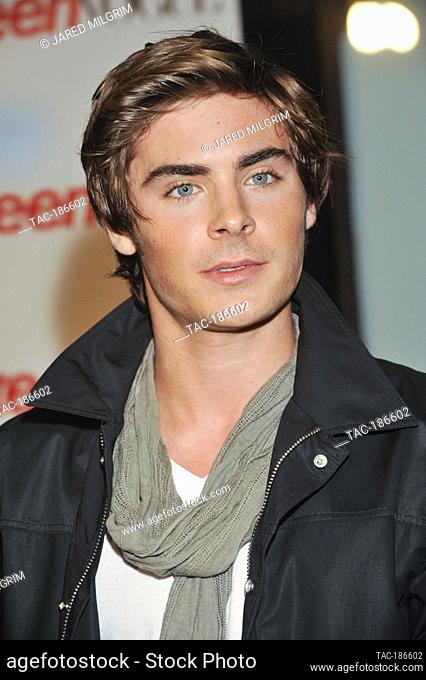Actor Zac Efron attends arrivals for the 6th annual Teen Vogue Young Hollywood Party at Los Angeles County Museum of Art on September 18, 2008 in Los Angeles