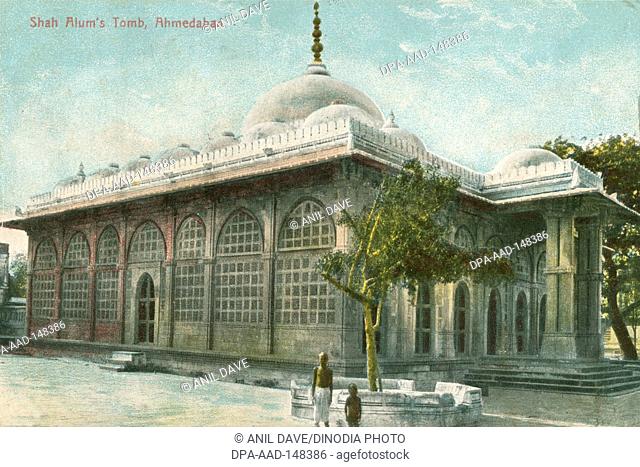 Heritage stone mosque ; Shah Allum's tomb ; Ahmedabad ; Gujarat ; India