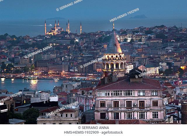 Turkey, Istanbul, historical centre listed as World Heritage by UNESCO, view on the Golden Horn and Sultanahamet District with the Blue Mosque