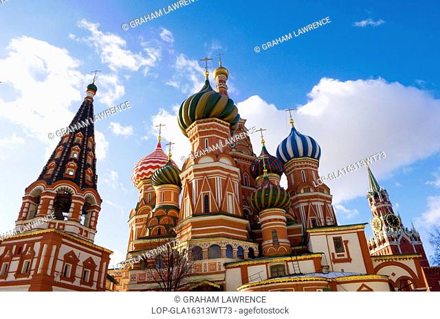Russia, Moscow Oblast, Moscow. A view of St. Basils Cathedral in Red Square in Moscow