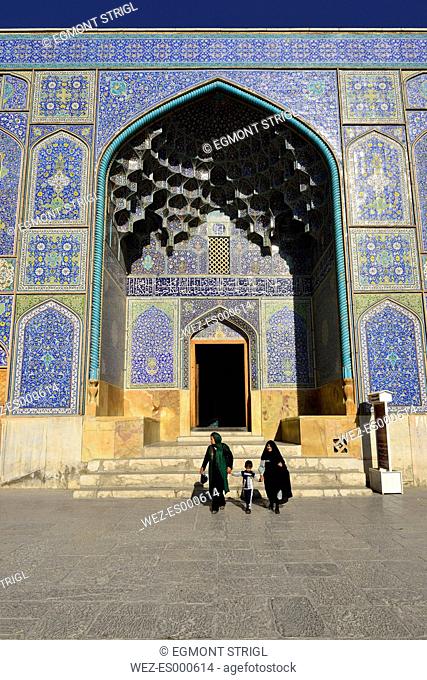 Iran, Isfahan, Meidan-e Emam, Entrance of Sheikh Lotfallah mosque Sheikh