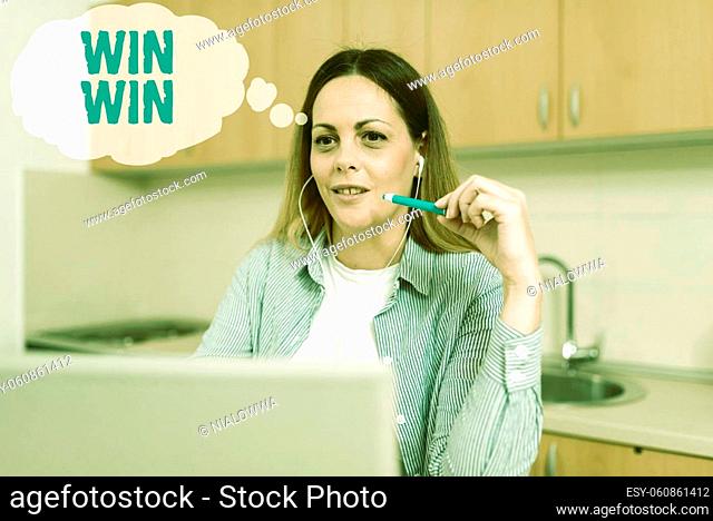 Inspiration showing sign Win Win, Word for of or denoting a situation in which each party benefits in some way Office Meeting Online, School Video Conference