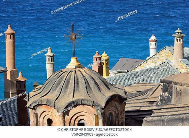 Greece, Chalkidiki, Mount Athos peninsula, listed as World Heritage, Rooftops of Dochiariou monastery