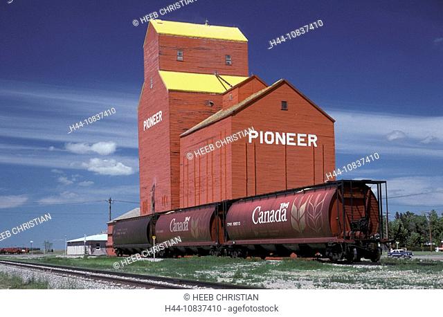 Canada, North America, America, Southern Alberta, Alberta, silo, storage, agriculture, railroad, railway, rail, wagons