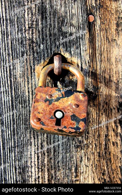 Door lock on wooden wall, Mittenwald, Germany, Bavaria, Upper Bavaria, Werdenfelser Land, Isar Valley