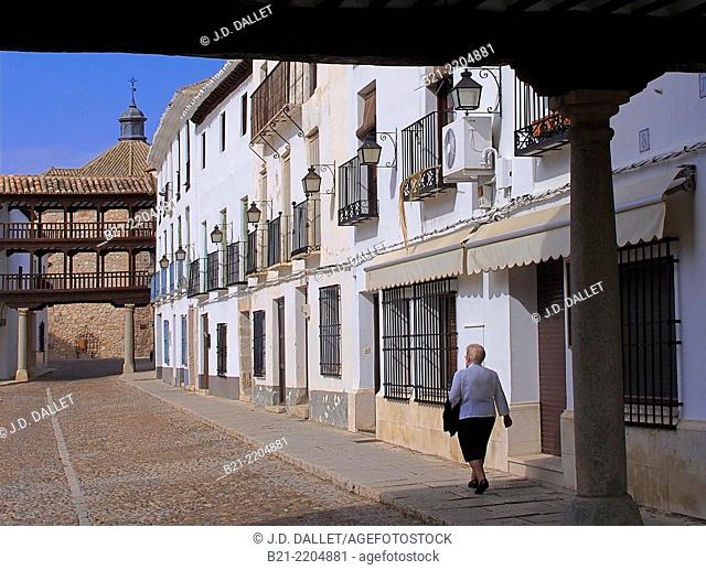 Plaza Mayor (main square) at Tembleque, Toledo province, Castilla-La Mancha, Spain