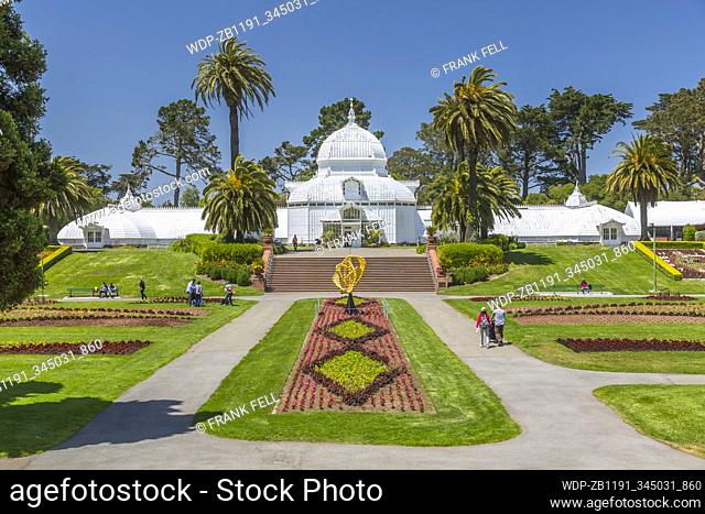 Conservatory of Flowers, Golden Gate Park, San Francisco, California, USA, North America
