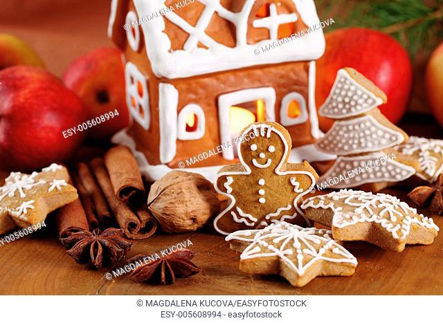 Gingerbread cookies and decorations