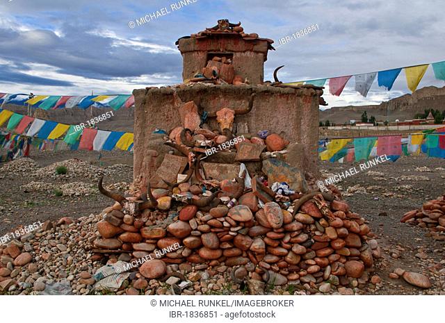 Prayer stones, prayer flags, Kingdom of Guge, Western Tibet, Tibet, Asia