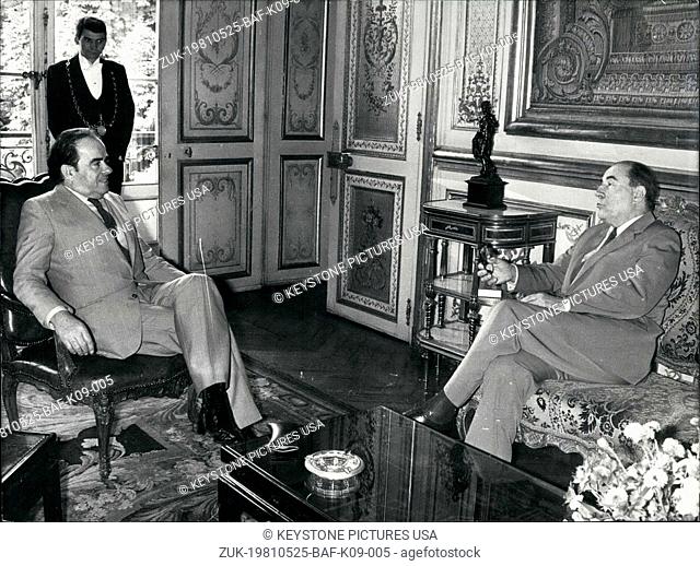 May 25, 1981 - Mitterrand invited Marchais for a meeting at the Elysee Palace. (Credit Image: © Keystone Press Agency/Keystone USA via ZUMAPRESS.com)