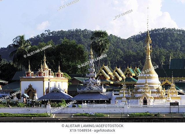Wat Jong Kham and Wat Jong Klang, Mae Hong Son, Northern Thailand, Asia