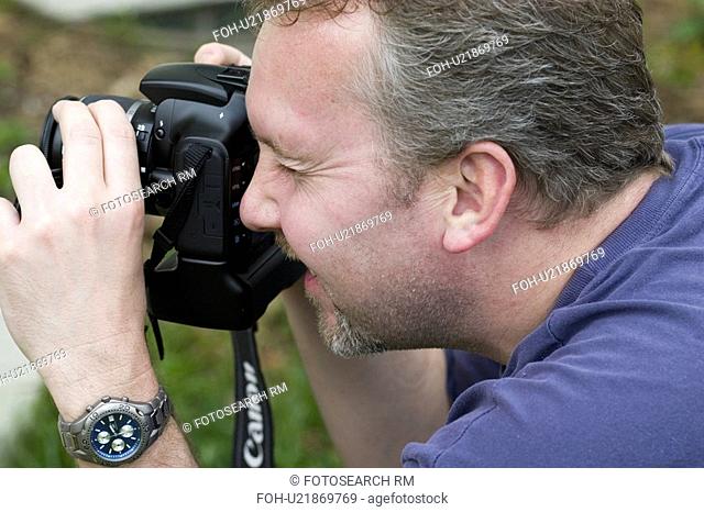 age, photographing, intently, 39, male