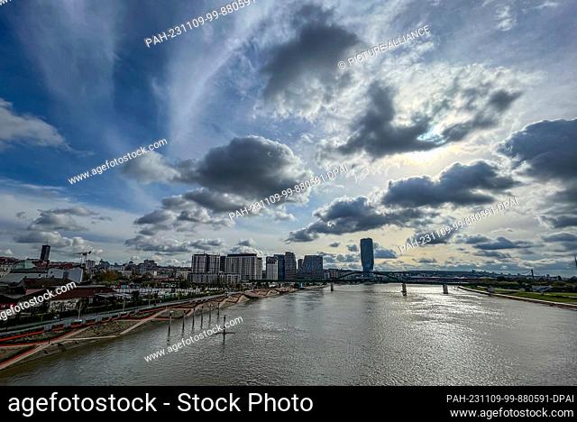 08 November 2023, Serbia, Belgrad: View of the new buildings of the ""Belgrade Waterfront"", a newly built district directly on the Sava in the Serbian capital