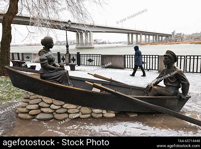 RUSSIA, ROSTOV-ON-DON - DECEMBER 13, 2023: The Grigory and Aksinya in a Boat scuplture featuring characters from And Quiet Flows the Don