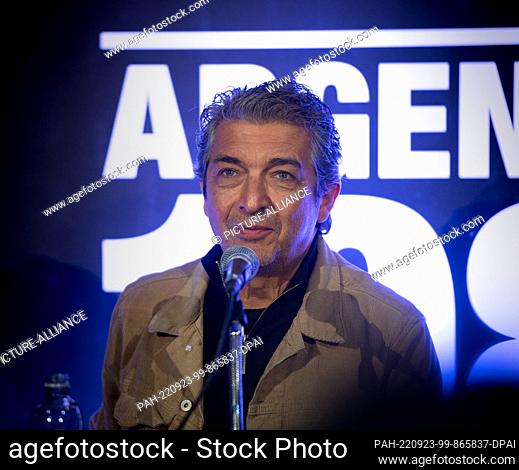 22 September 2022, Argentina, Buenos Aires: Argentine actor Ricardo Darin speaks during the press conference for the film ""Argentina, 1985""