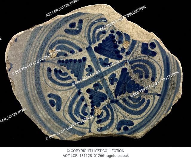 Fragment majolica plate, blue on white, with plume motif or brush strokes, plate dish crockery holder soil find ceramic earthenware enamel