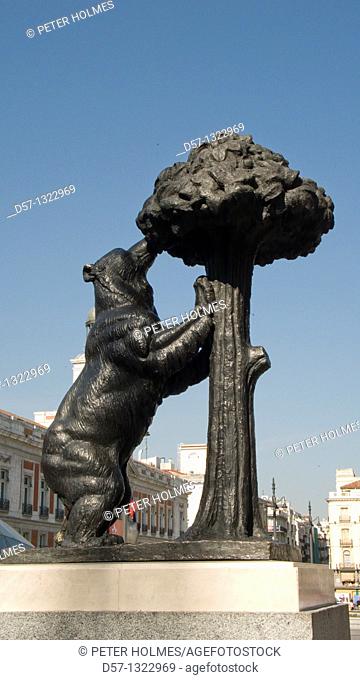 El Oso y el Madroño monument  (Bear and strawberry tree) monument placed in Puerta del Sol Square  Madrid  Spain Symbol of the city