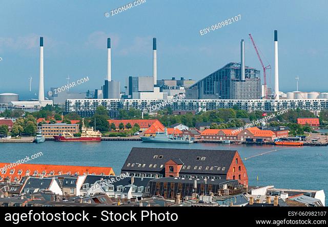 A picture of the HOFOR Amagerverket power factory as seen from afar