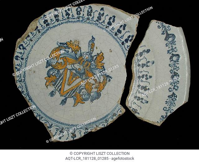 Fragments majolica dish, blue on white, details with yellow, coat of arms, signed, plate dish crockery holder soil find ceramic earthenware glaze