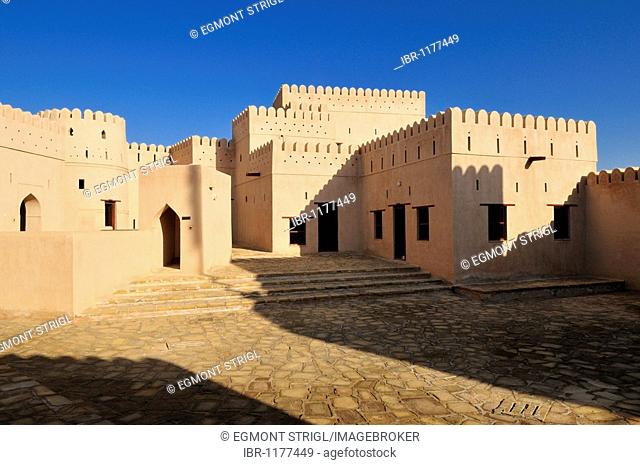 Historic adobe fortification, Jaalan Bani Bu Hasan Fort or Castle, Sharqiya Region, Sultanate of Oman, Arabia, Middle East