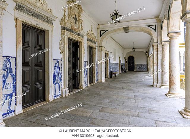Cloister of the Former Colegio do Espirito Santo, Courtyard of Evora University, Alentejo Region, Portugal, Europe