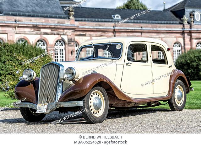 Schwetzingen, Baden-Württemberg, Germany, La Licorne 415 Rivoli, year of manufacture 1938. Classic gala, Concours d'Elégance in the baroque castle grounds