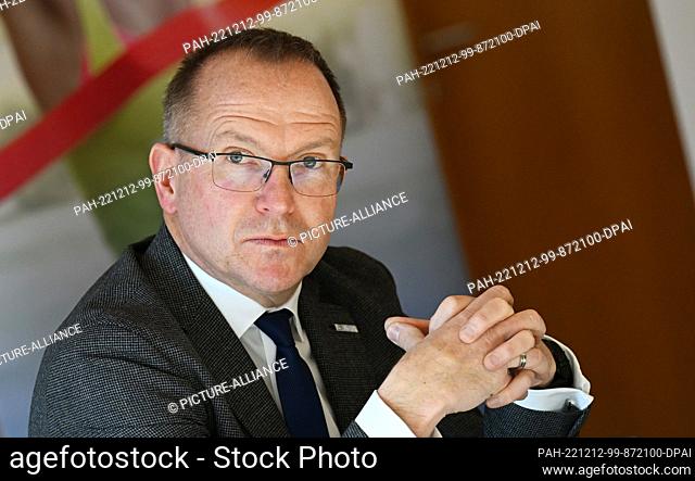 12 December 2022, Bavaria, Munich: The President of the Bayerischer Landes-Sportverband e.V. (BLSV), Jörg Ammon looks into the camera during a media round on...