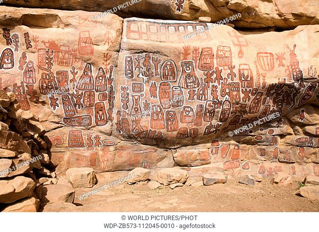 Mali, Dogan Country, Bandiagara Escarpment, Cliff Paintings Date: 08 04 2008 Ref: ZB573-112045-0010 COMPULSORY CREDIT: World Pictures/Photoshot