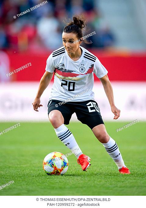 May 30, 2019: Regensburg, Continental Arena: Football Laender match Women: Germany - Chile: Germanys Lina Magull on the ball