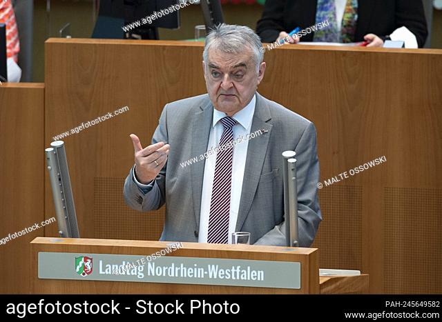 Herbert REUL, CDU, Minister of the Interior, Minister of the Interior of the State of North Rhine-Westphalia, during his speech, debate on the topic