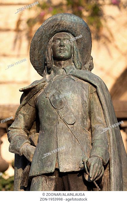 statue of D'Artagnan in Auch