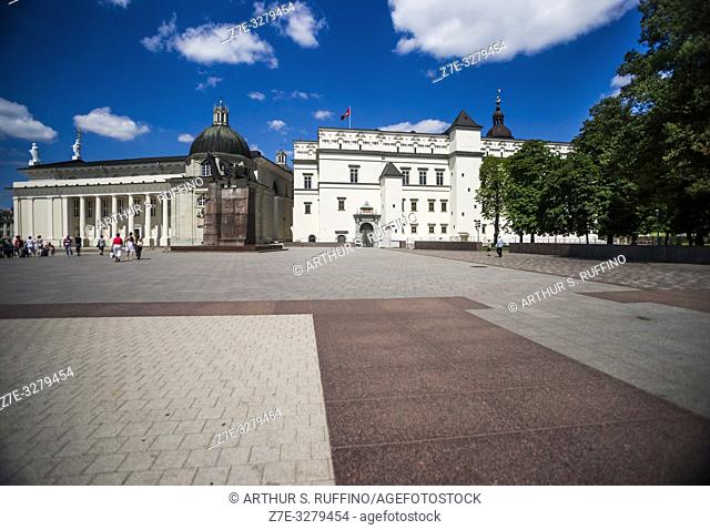 Cathedral Square to include Monument to Grand Duke Gediminas, Palace of the Grand Dukes of Lithuania (National Museum), and Vilnius Cathedral