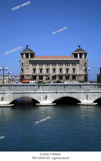 Post Office Building Ponte Nuovo Ortygia Siracusa Sicily Italy